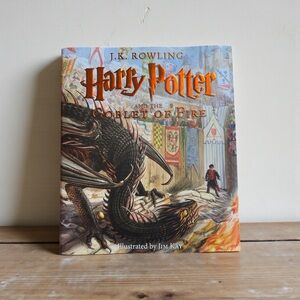 HARRY POTTER AND THE GOBLET OF FIRE ILLUSTRATED HARDCOVER BOOK